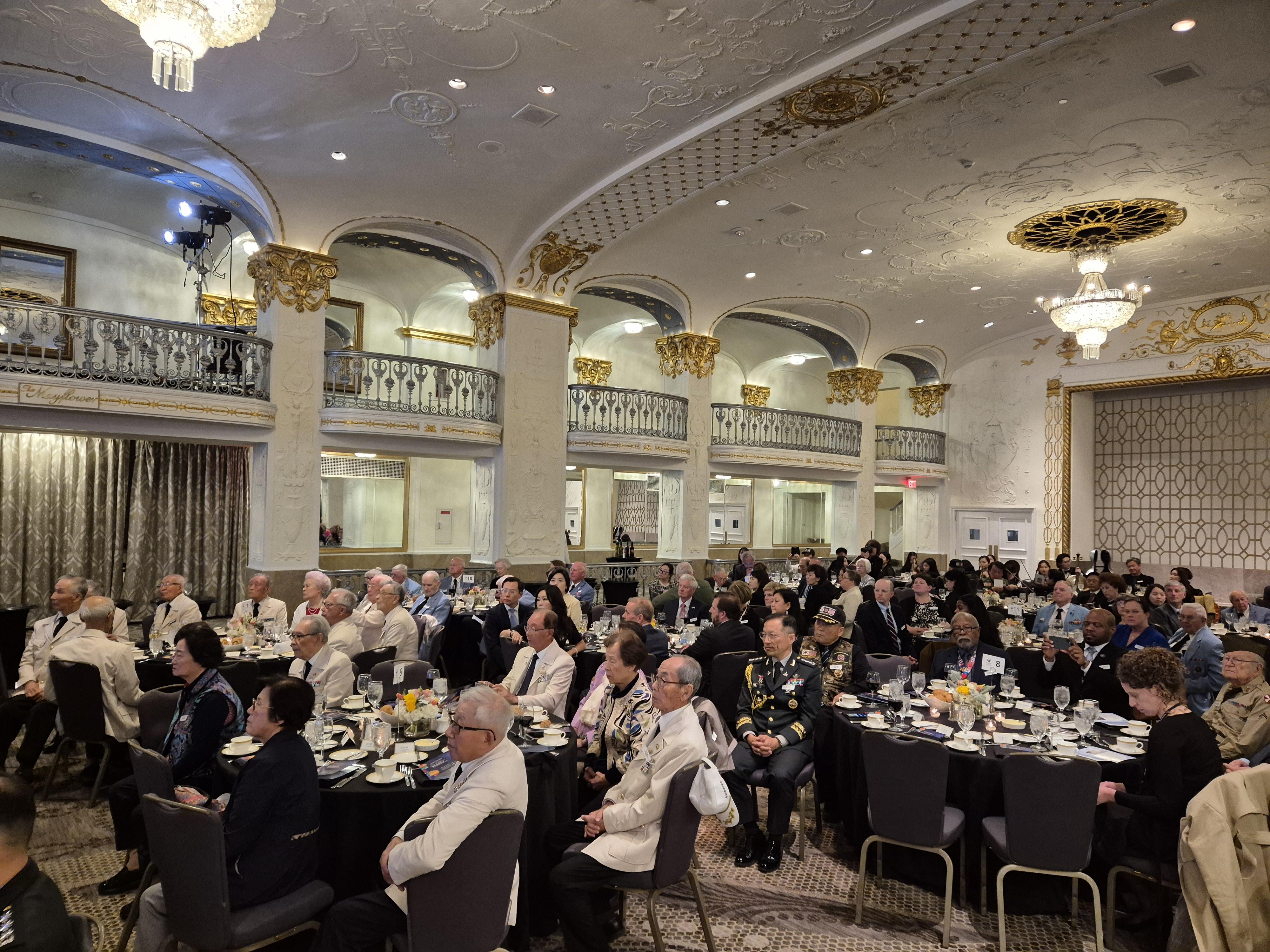 4.14_참전용사 및 복무장병 위로연.jpg