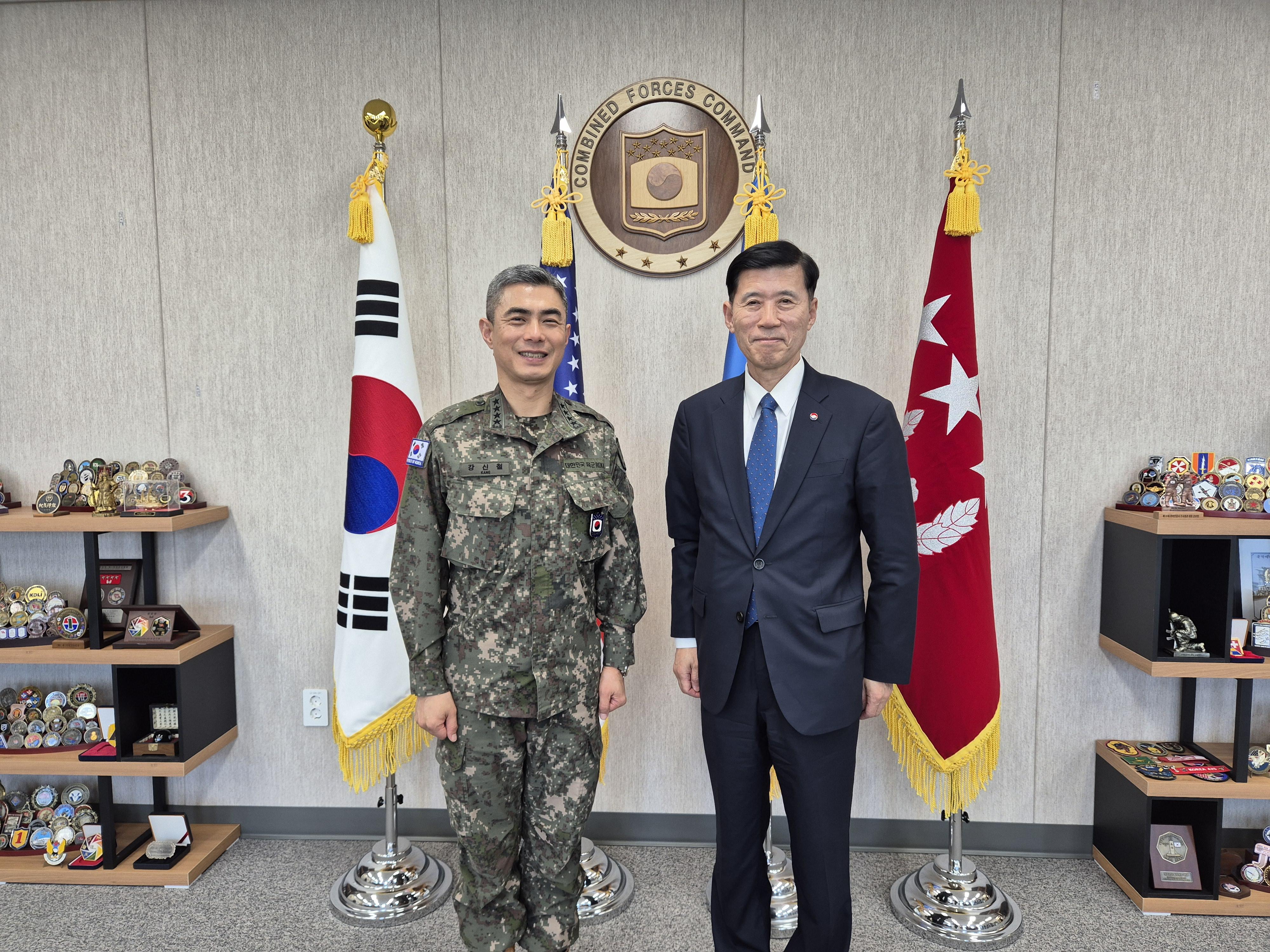 5.8일 연합사 부사령관 간담회.jpg