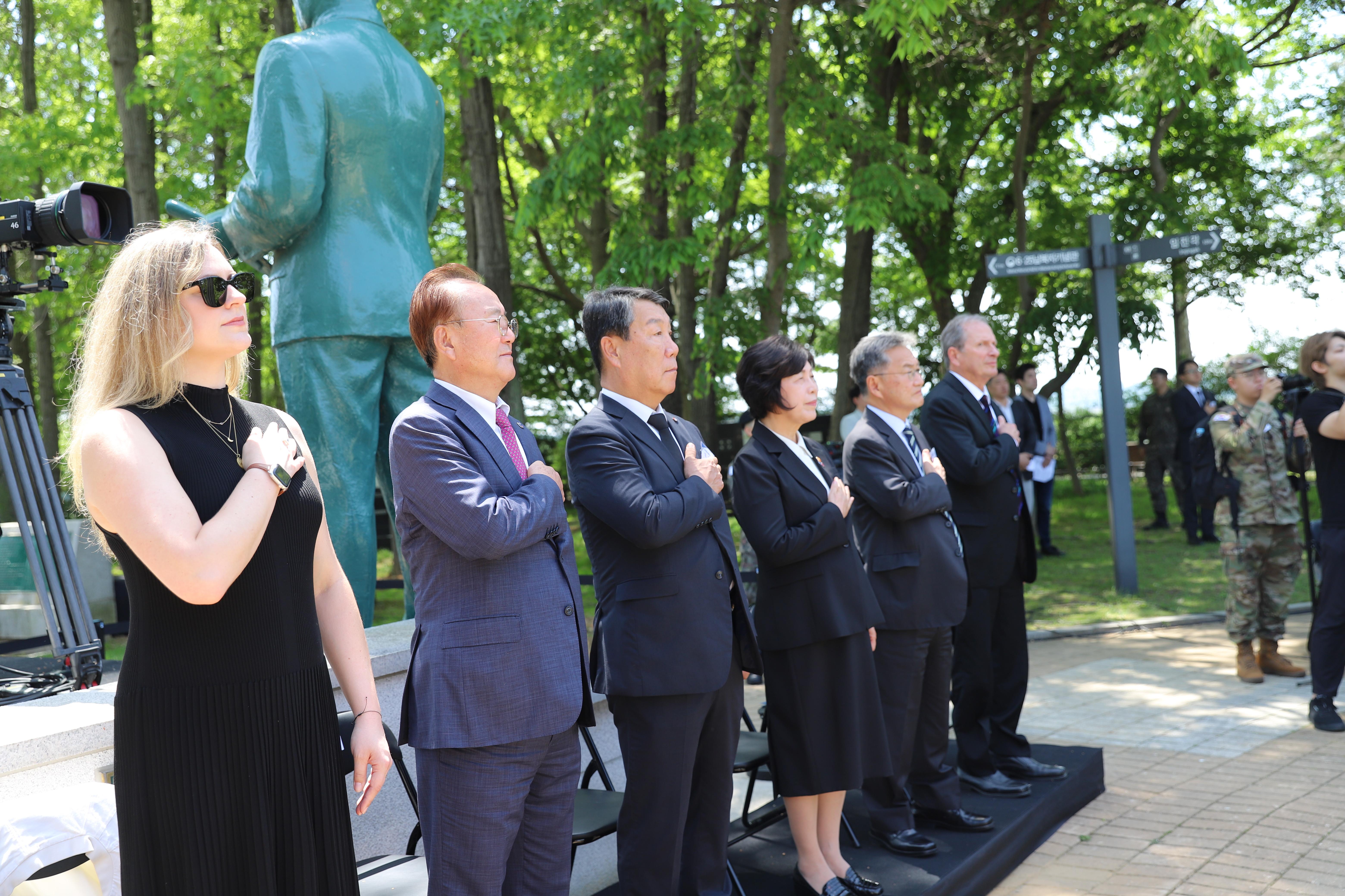 5.22일 한미합동현충일추모행사.jpg