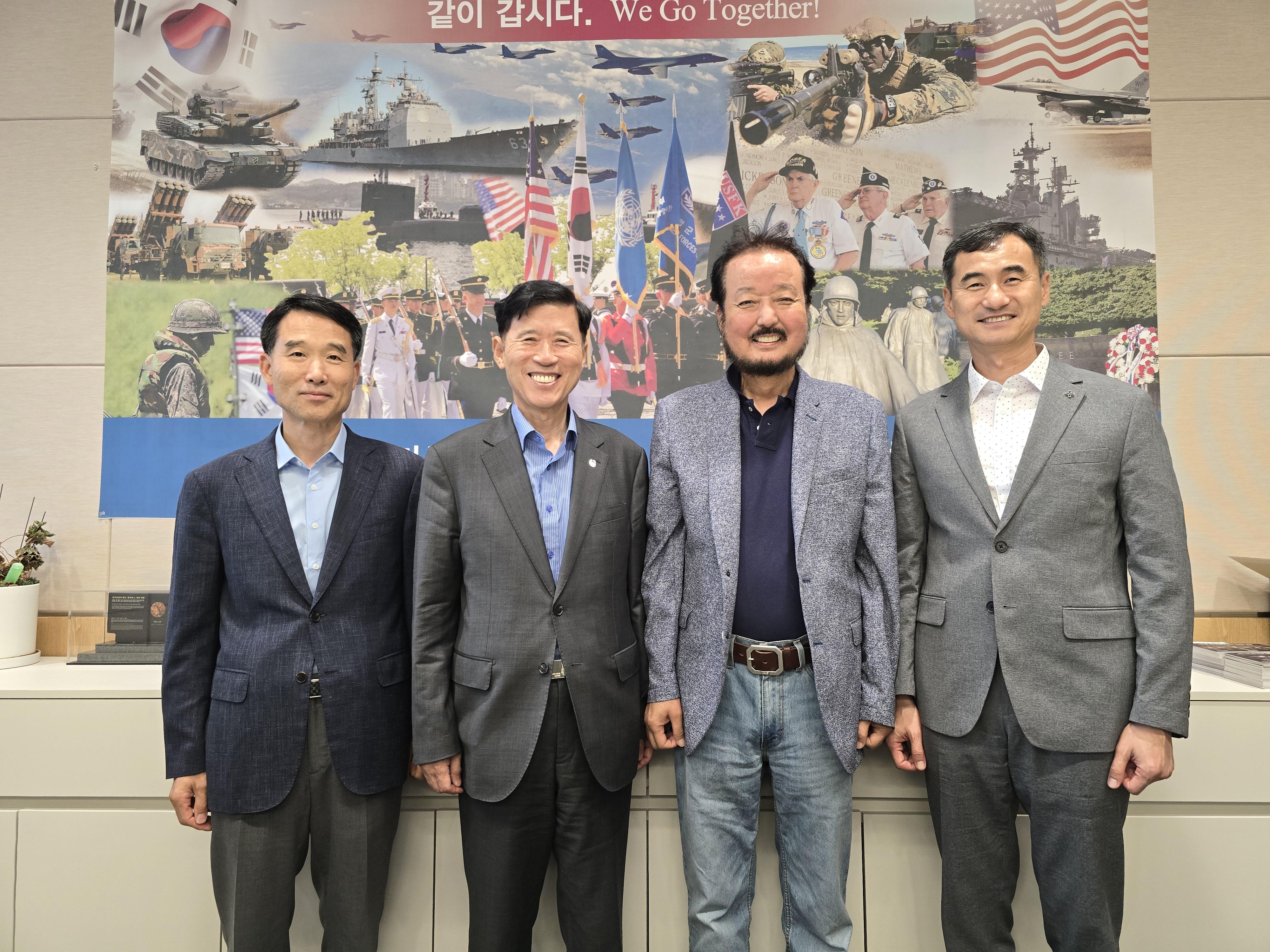 주재현 영어교실 간담회.jpg